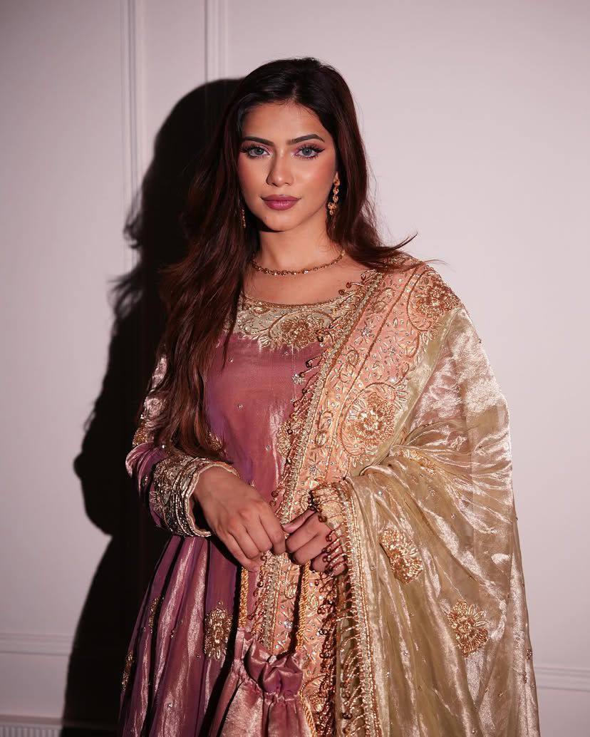 FOR THIS WEDDING SEASON IN JIMMY CHOO FABRIC SEQUENCE EMBROIDERED WORK FLAIRD TOP AND PENT WITH DUPATTA