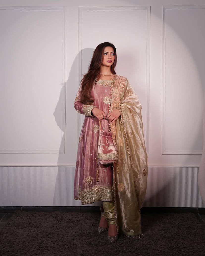 FOR THIS WEDDING SEASON IN JIMMY CHOO FABRIC SEQUENCE EMBROIDERED WORK FLAIRD TOP AND PENT WITH DUPATTA