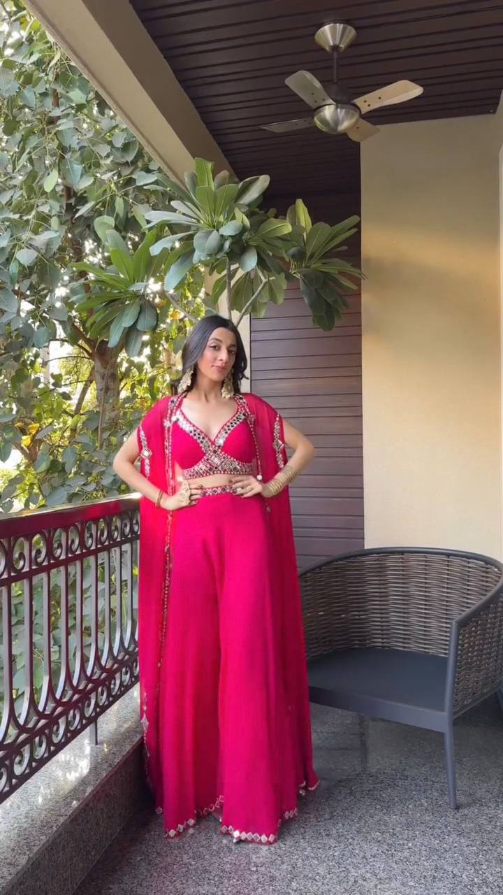 THREE PIECE WESTERN OUTFIT FOR TRENDY WEDDING SEASON